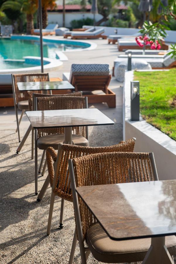 Domus Hospitality Aparthotel Vourvourou Buitenkant foto